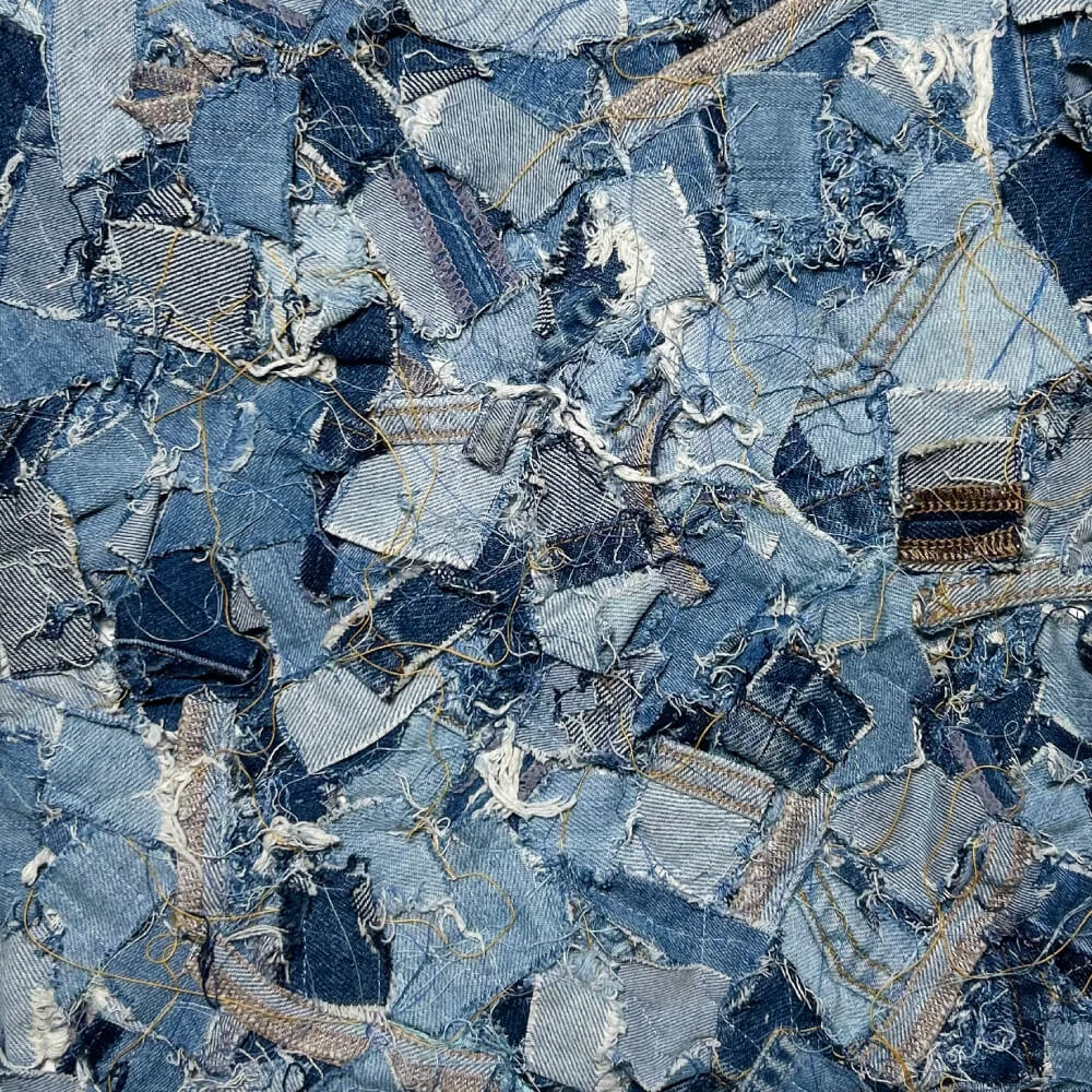 Seconde vie : collage textile sur toile blanche, tendue sur châssis